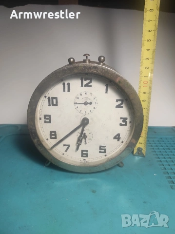 Стар Механичен Часовник 