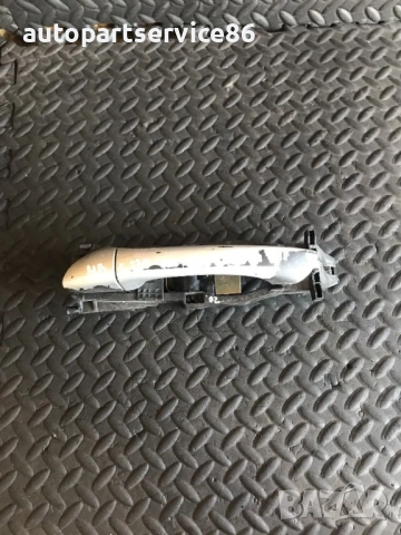 Външна дръжка предна лява врата за Mercedes C Class W203 Coupe (2002) 2037600134