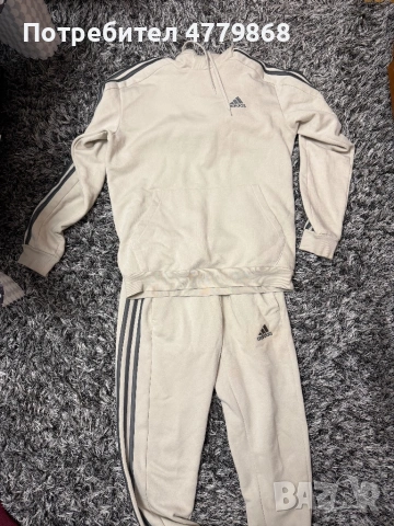 Екип на Адидас 