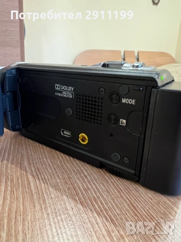Видеокамера Sony Handycam с подаръци, снимка 5 - Камери - 54250418