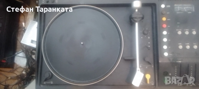 BRAUN-1975 година Грамофон, радио тунер, усилвател в едно , снимка 9 - Грамофони - 54684734