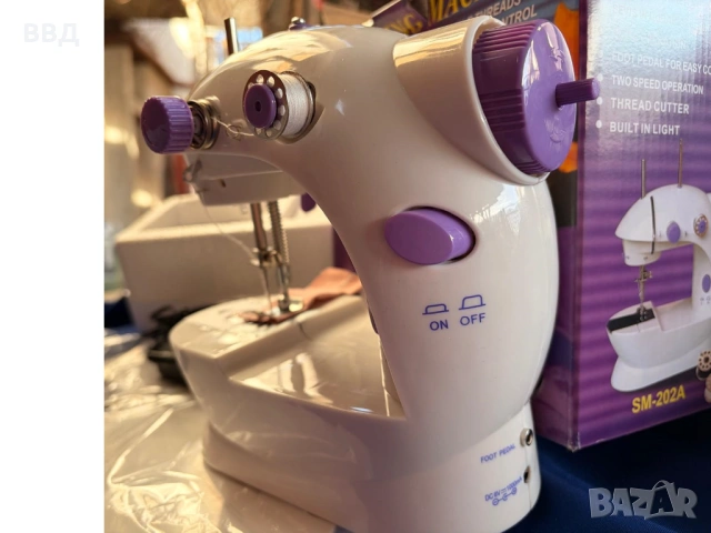 Малка електрическа шевна машина, снимка 3 - Други машини и части - 54168863