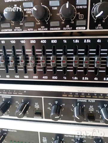 Продавам Behringer FBQ1502HD Ultragraph Pro – Професионален 2x15 Band Graphic EQ, снимка 6 - Еквалайзери - 54836825