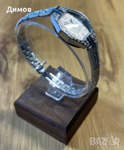 Дамски часовник Луч СССР , снимка 2 - Дамски - 55394614