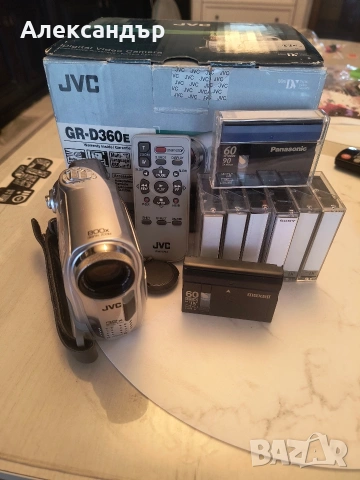 Дигитална видео камера JVC, компллект, снимка 2 - Камери - 55002173