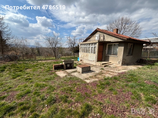 Малък рай в с. Вакарел, снимка 2 - Къщи - 54080296