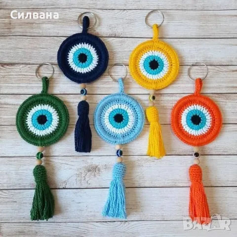 Ръчно плетени ключодържатели, снимка 12 - Ръчно изработени сувенири - 55596265
