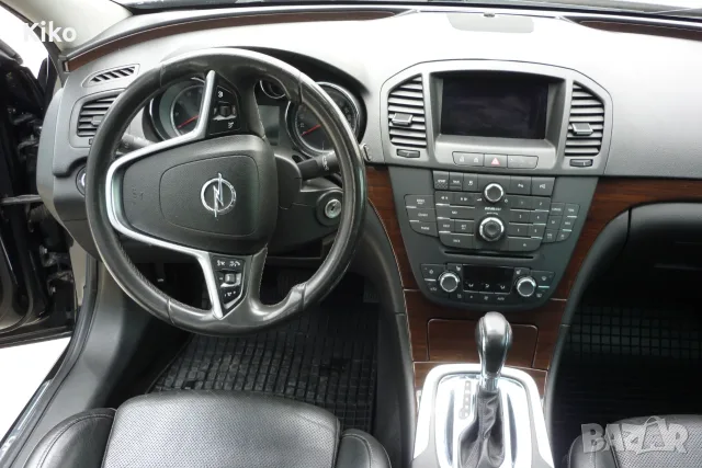 Opel Insignia 2.8 V6 Turbo, снимка 16 - Автомобили и джипове - 55415054