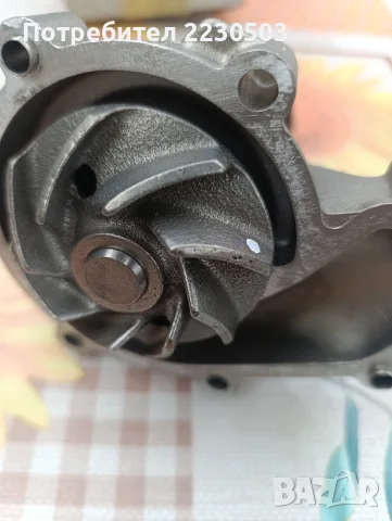 Нова Оригинална Водна Помпа Mercedes Мерцедес A602200022080 Спринтер W201 W202, снимка 4 - Части - 55655280