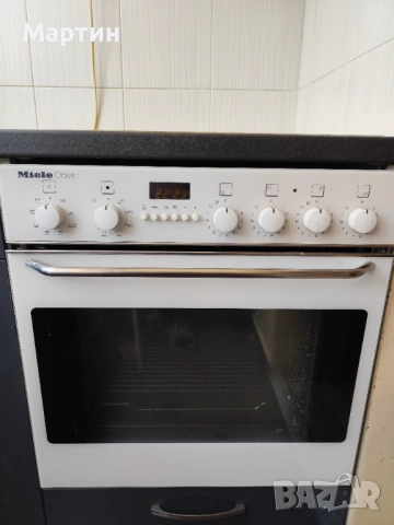 Комплект фурна с котлони miele и шкаф, снимка 3 - Печки, фурни - 54449913