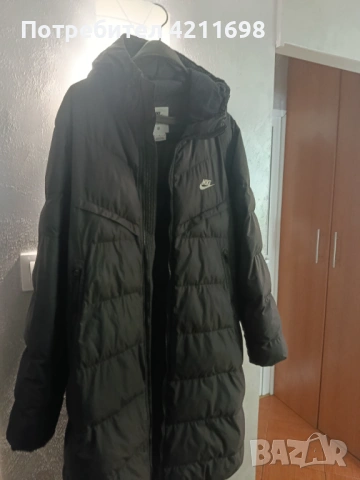 Мъжко зимно яке на Nike 