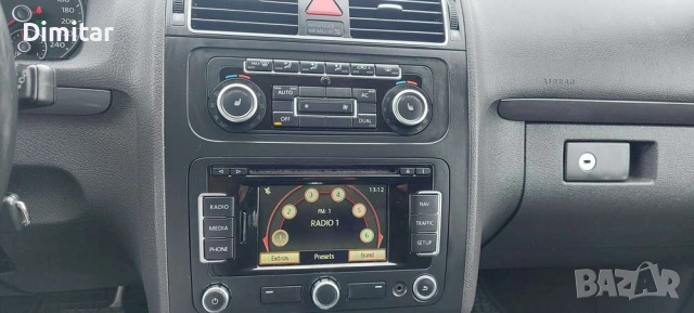 Продавам WV Туран 2011г, снимка 8 - Автомобили и джипове - 54898390