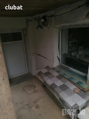 продавам две къщи в с.Балювица, снимка 8 - Къщи - 55078249