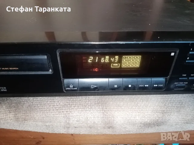 CD Плеяр  SONY. 