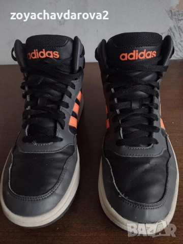 ДАМСКИ КОЖЕНИ КЕЦОВЕ  ADIDAS РАЗМЕР 39 И ½