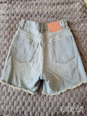 Дамски къси панталони Zara, снимка 3 - Къси панталони и бермуди - 54730232