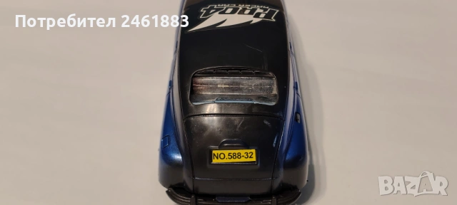 Китайско пластмасово копие на съветска Победа с фрикционен механизъм, снимка 4 - Колекции - 54127826