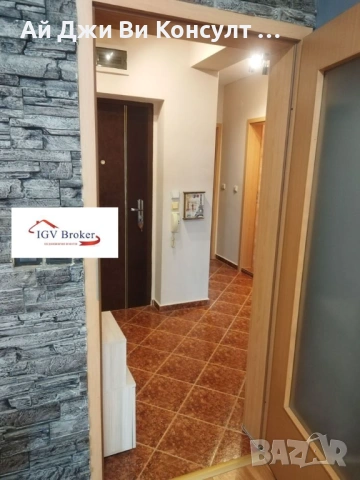 Тристаен апартамент в Центъра, снимка 13 - Апартаменти - 54518678