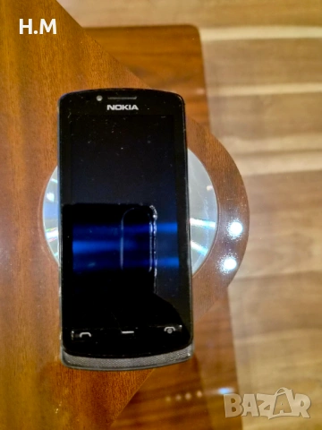 Nokia700 