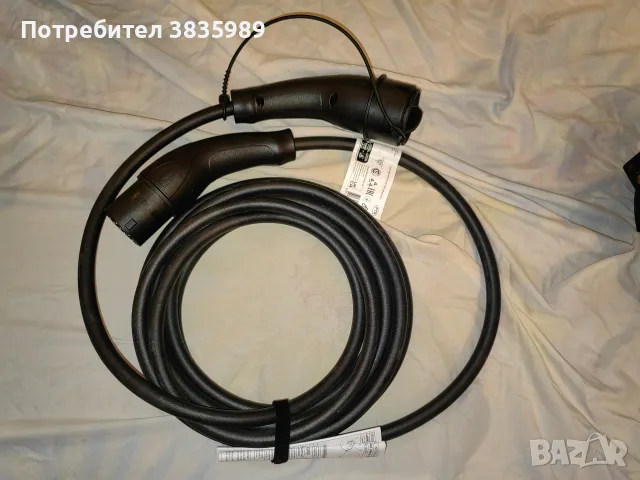 Продавам оригинален кабел за зареждане на Порше