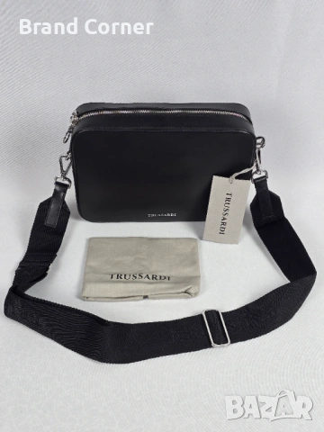 Нова дамска чанта Trussardi - черна crossbody с широк лого колан