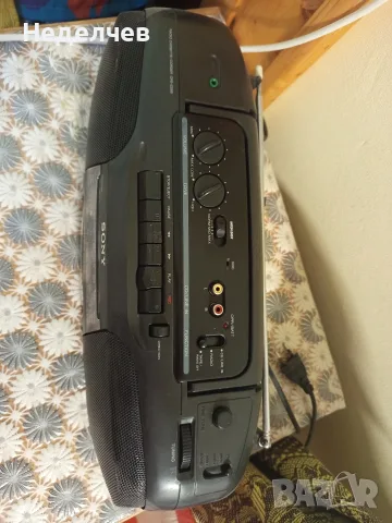 Sony CFS 229s радио касетофон , снимка 2 - Радиокасетофони, транзистори - 55598467