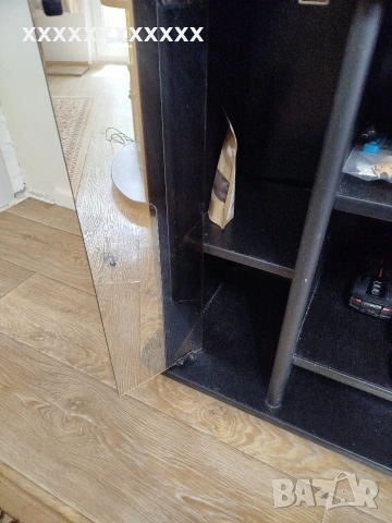 Тв шкаф със стъклени плотове и вратички, снимка 6 - Шкафове - 54181718