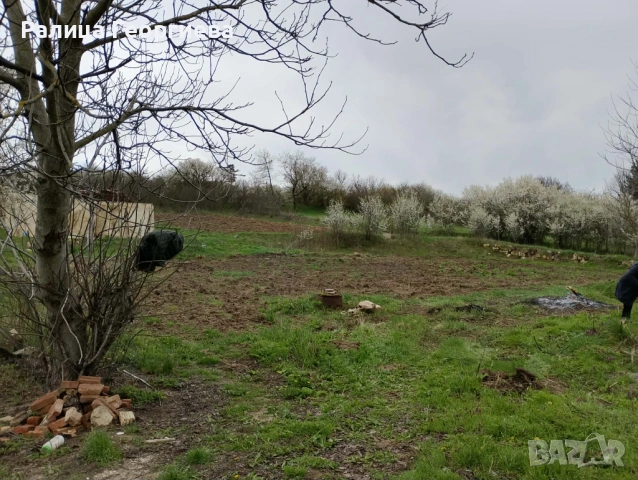 Парцел с постройка, снимка 2 - Къщи - 51493782