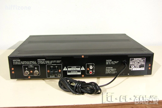 Тунер Pioneer f-676, снимка 5 - Ресийвъри, усилватели, смесителни пултове - 54941935