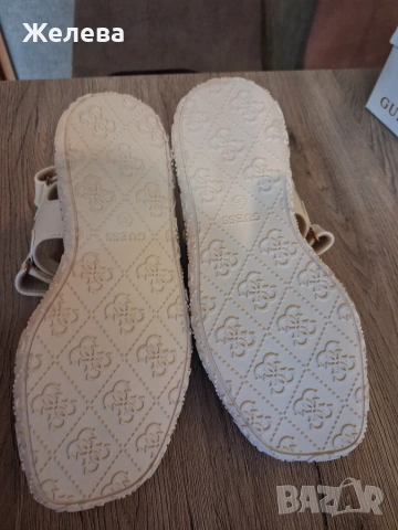 Нови сандали Guess, снимка 5 - Сандали - 55074393
