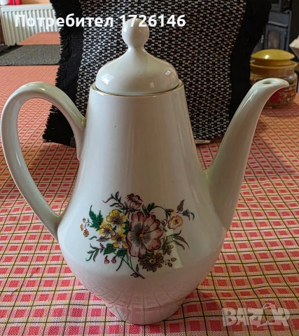 Порцеланов чайник на Китка, Нови Пазар