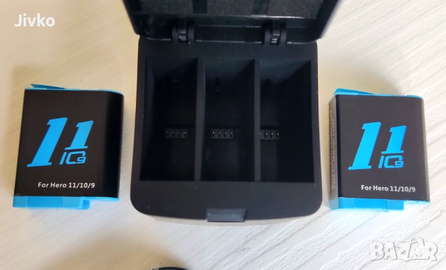 GoPro - 2бр батерии и тройно зарядно, снимка 2 - Батерии, зарядни - 54550295