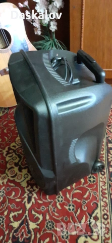 Продавам караоке колона CROWN -XBS-250 BM с два микрофона, снимка 2 - Тонколони - 55164471