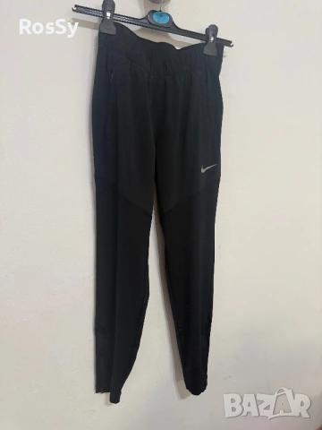 Дамско спортно долнище Nike, снимка 2 - Спортни екипи - 54604303