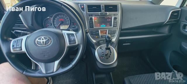 Продавам Toyota Verso-S 1.33VVTI, снимка 7 - Автомобили и джипове - 54987811