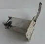 Ляв Държач Броня Ауди А6 Ц7 Audi A6 C7 2011-2018 OEM 4G0807133F, снимка 1