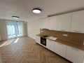 Собственик продава 3 стаен апартамент в кв. Възраждане 2, снимка 2
