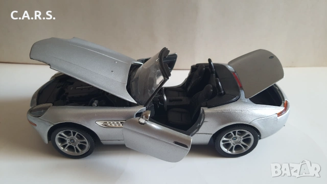 BMW Z8 Roadster Motor Max 73257 - Мащаб 1:24, снимка 2 - Колекции - 54997847