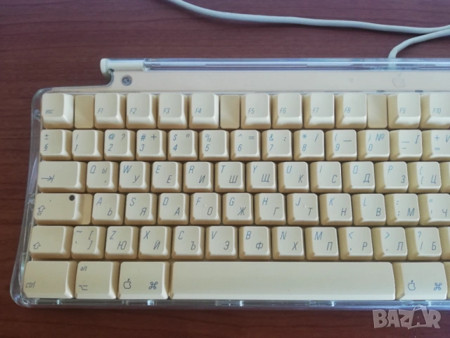 Apple Pro Keyboard M7803, снимка 2 - Клавиатури и мишки - 54326075