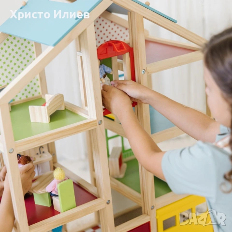 Дървена къща за кукли с обзавеждане и асансьор Melissa and Doug, снимка 7 - Други - 55100012
