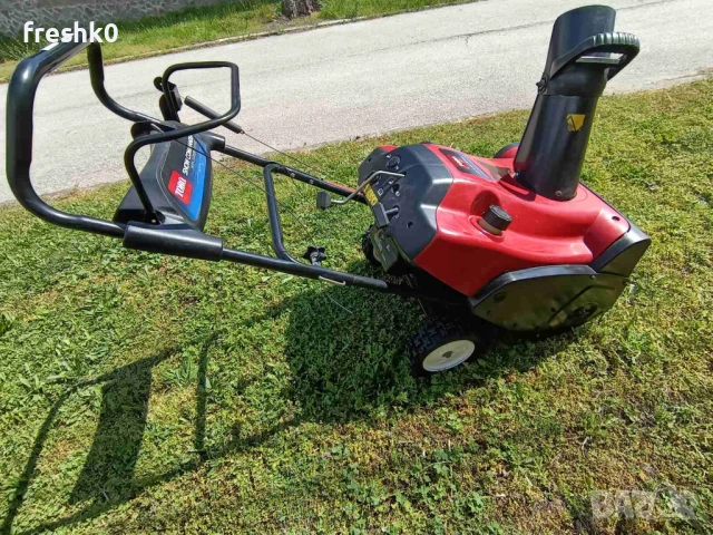 Снегорин TORO 7к.с. 60см, снимка 4 - Градинска техника - 54527639