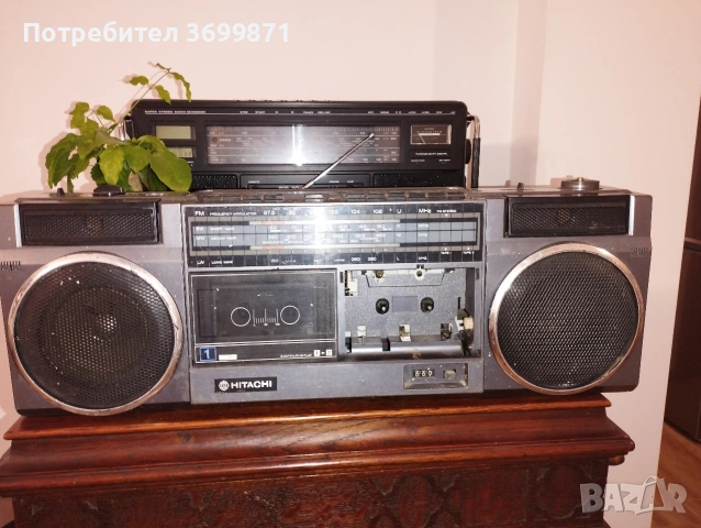 Радиокасетофони Хитачи., снимка 3 - Антикварни и старинни предмети - 55015676