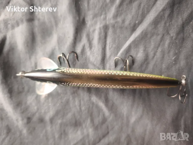 Salmo slim minnow – Полски оригинален воблер chartreuse/холограм, снимка 2 - Такъми - 55652237