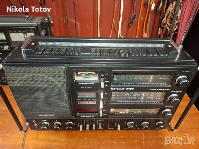 Продава се Grundig Satelit 3400, снимка 5 - Радиокасетофони, транзистори - 53991185