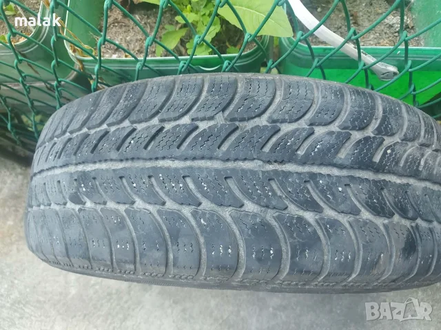 Зимна гума 195/65 R15, снимка 5 - Гуми и джанти - 55349056