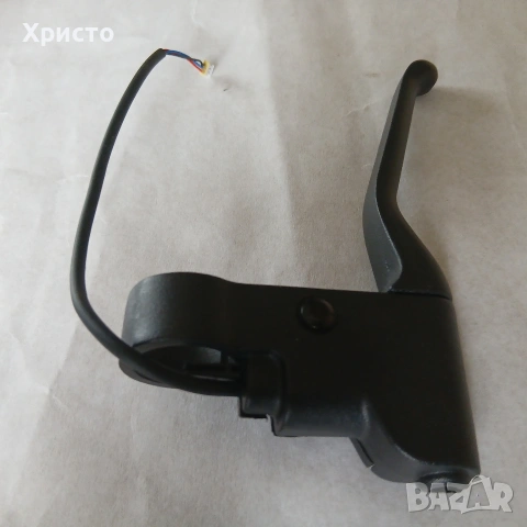 Ръкохватка за спирачка с прекъсвач Xaomi M365 Нова., снимка 4 - Части за велосипеди - 54455320