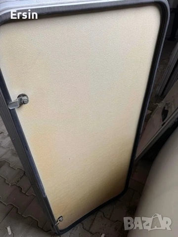 Оригинални сервизни врати  За Каравана Knaus Eifelland  , снимка 4 - Части - 54987538