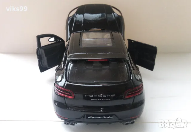 Метална количка Bburago Porsche Macan Мащаб 1:24, снимка 4 - Колекции - 55461812