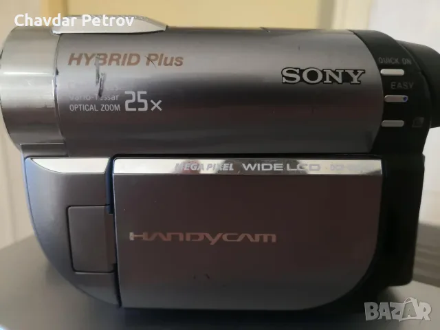 Видеокамера Sony DCR-DVD 410 + подарък, снимка 2 - Камери - 55348052