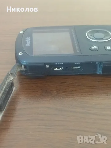 Продавам фотоапарт и видеокамера водоустойчива/удароустойчива Kodak PlaySport ZX5 Camcorder, снимка 4 - Фотоапарати - 55493366
